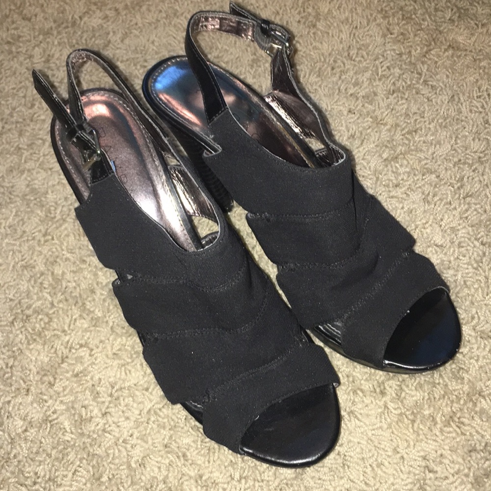 Peep toe heels